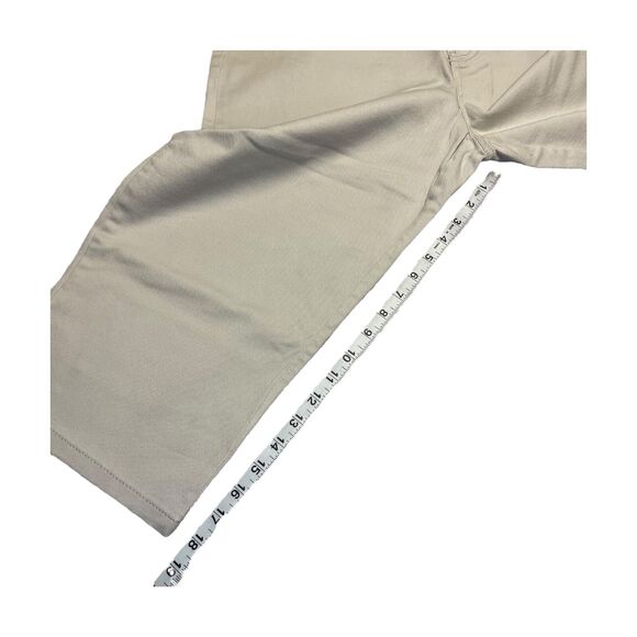 Gloria Vanderbilt Amanda Capri Jeans Womens 18 Ivory Cotton Stretch Belted Waist - Picture 4 of 8